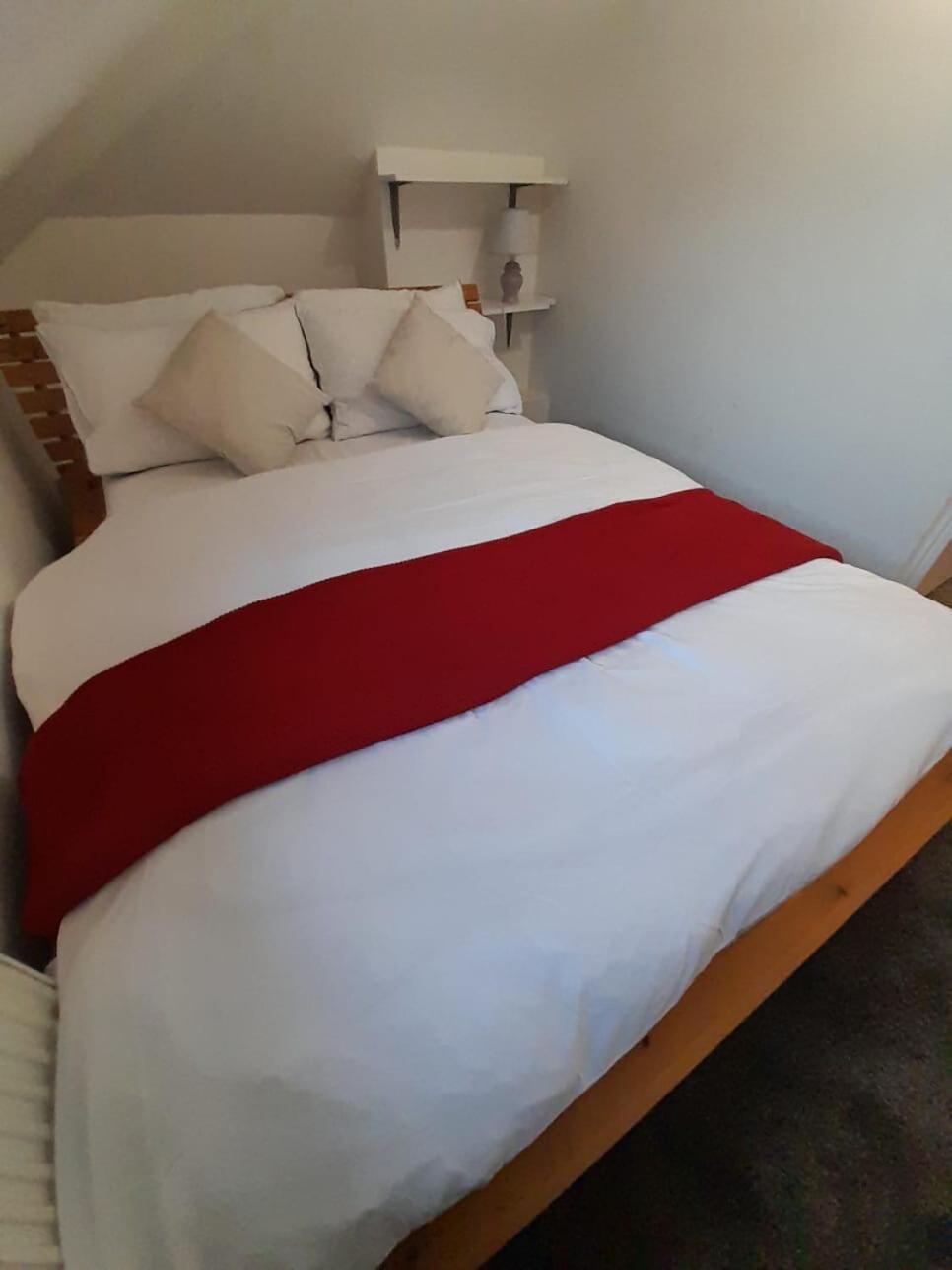 Entire Victoria Park Cardiff Apartment With Free Street Parking Bus 17 And 18 Direct To Cardiff City Centre, Fast Free Wi-Fi Exteriör bild