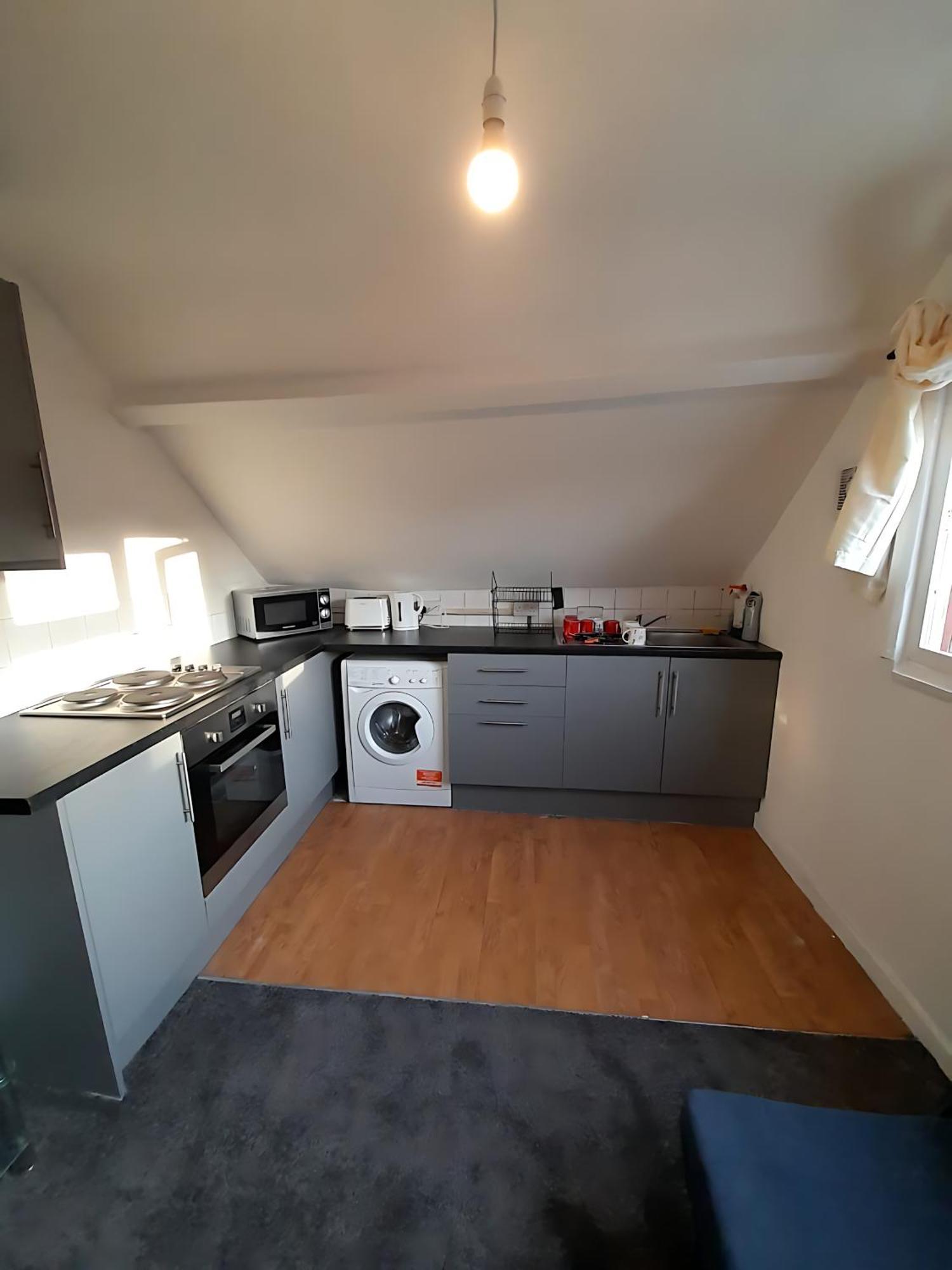 Entire Victoria Park Cardiff Apartment With Free Street Parking Bus 17 And 18 Direct To Cardiff City Centre, Fast Free Wi-Fi Exteriör bild